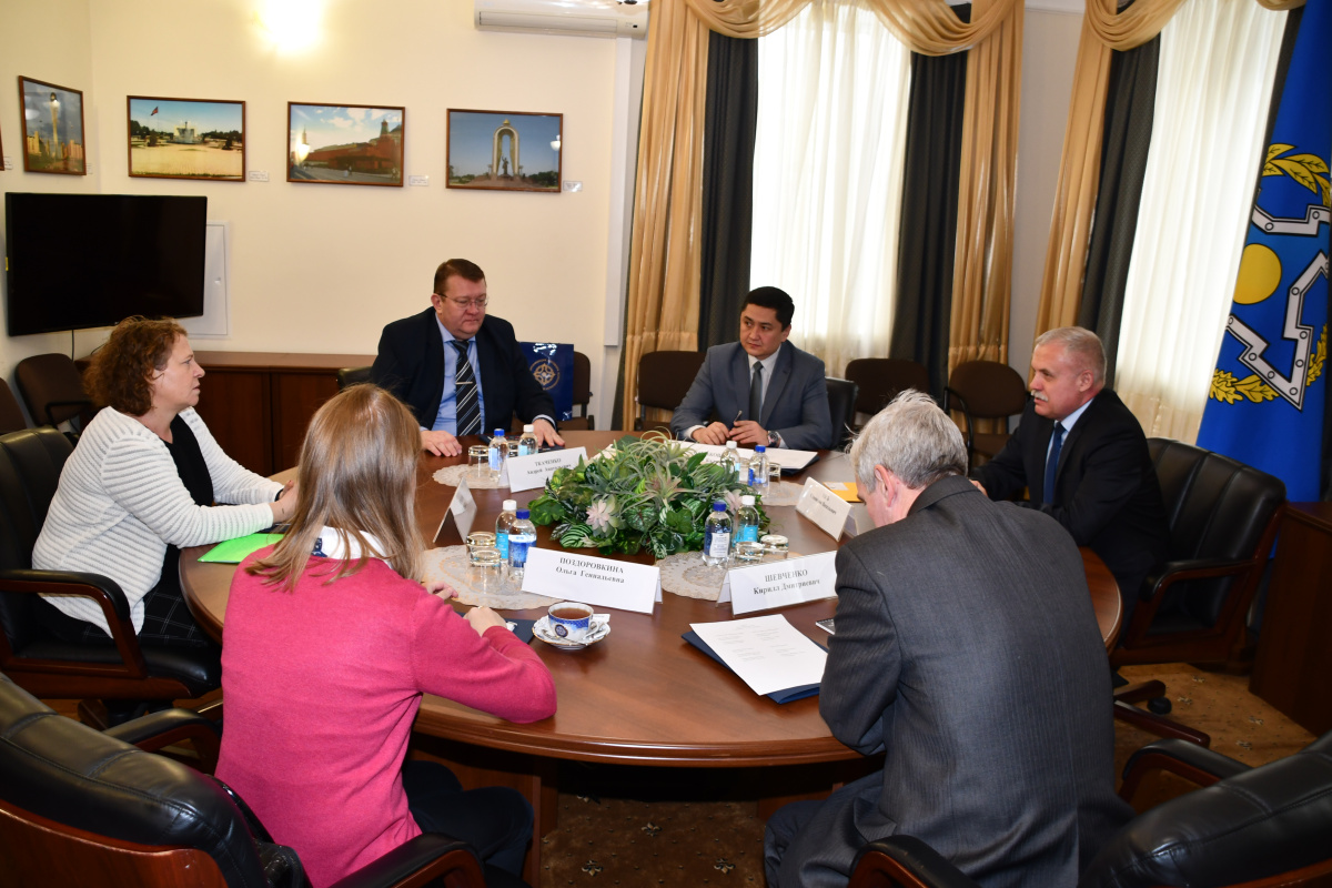 Генеральный секретарь ОДКБ встретился с главой Бюро Международной организации по миграции в Москве